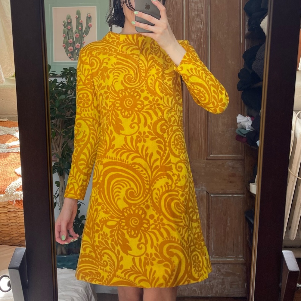 Vintage 1970s mod/retro dress